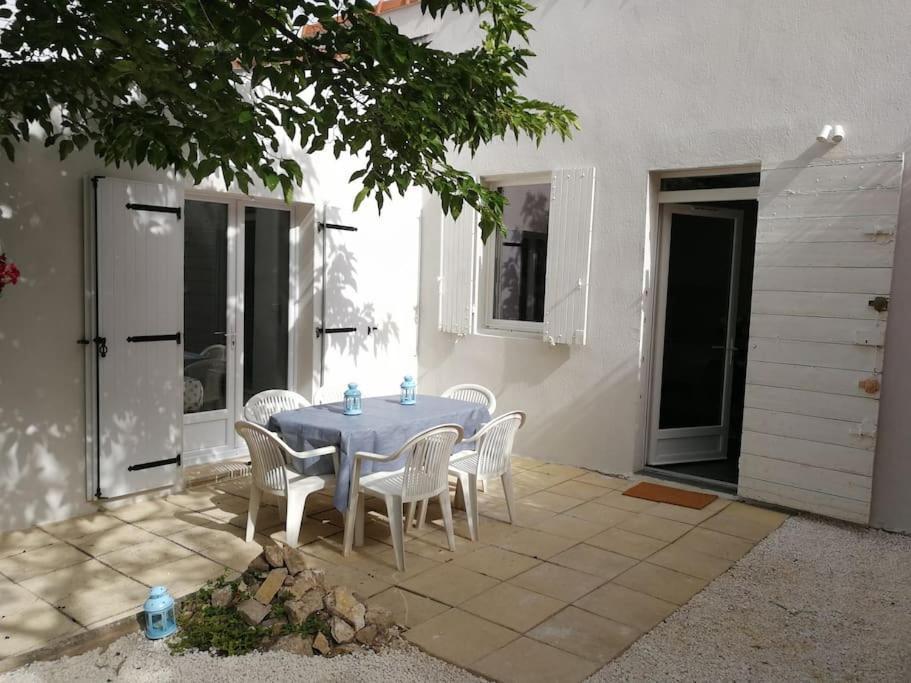 Villa Au Calme Avec Exterieur Et Parking Gratuit Aux Portes D'Aix Et Marseille Emplacement Ideal Extérieur photo